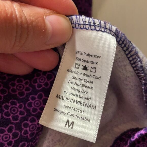 ✨LuLaRoe Purple Feather & Flower Cassie Skirt - Picture 5 of 7